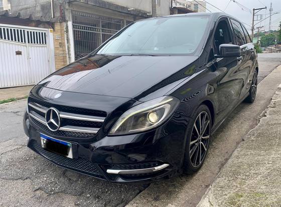 MERCEDES-BENZ B 200 1.6 SPORT TURBO GASOLINA 4P AUTOMÁTICO